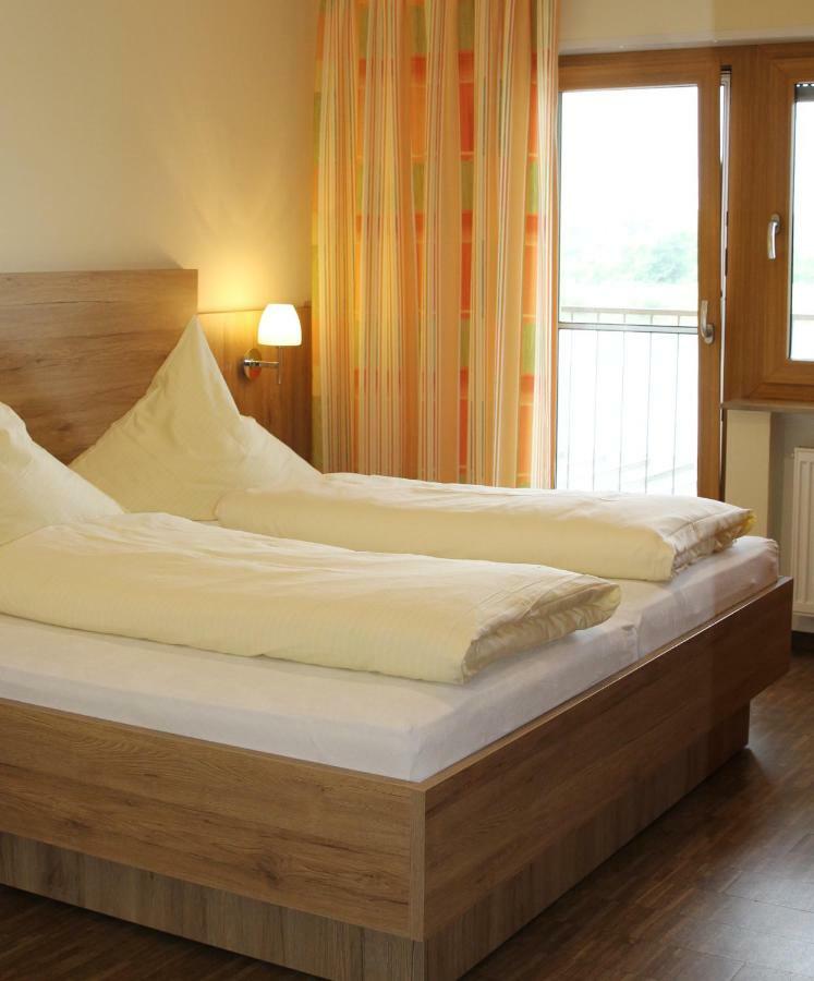 Gasthof Zum Schwanen Kleinostheim Zewnętrze zdjęcie
